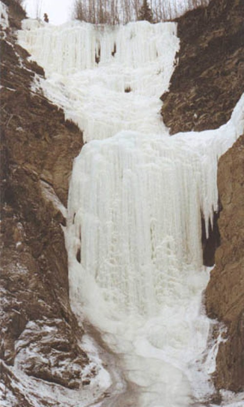 Kantellia Falls