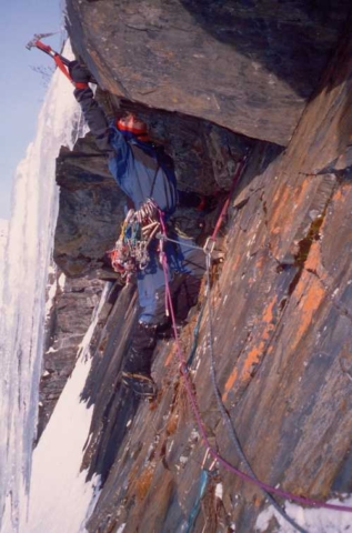 Eddie Phay on Sans Ami, second ascent.